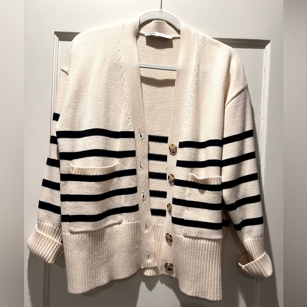Thick striped cream/navy cardigan from Zara, size S